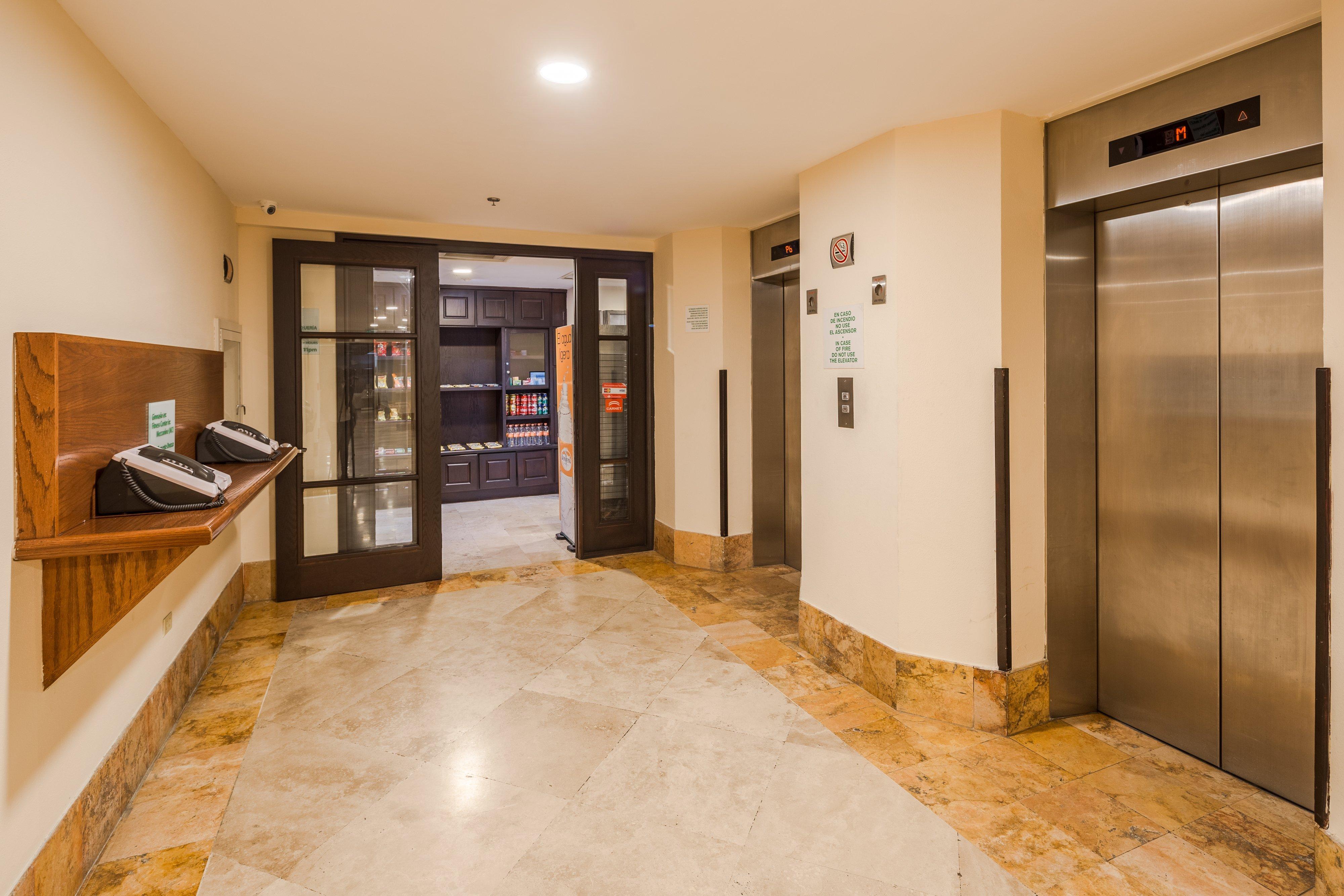 Holiday Inn Monterrey Valle By Ihg San Pedro Garza Garcia Экстерьер фото