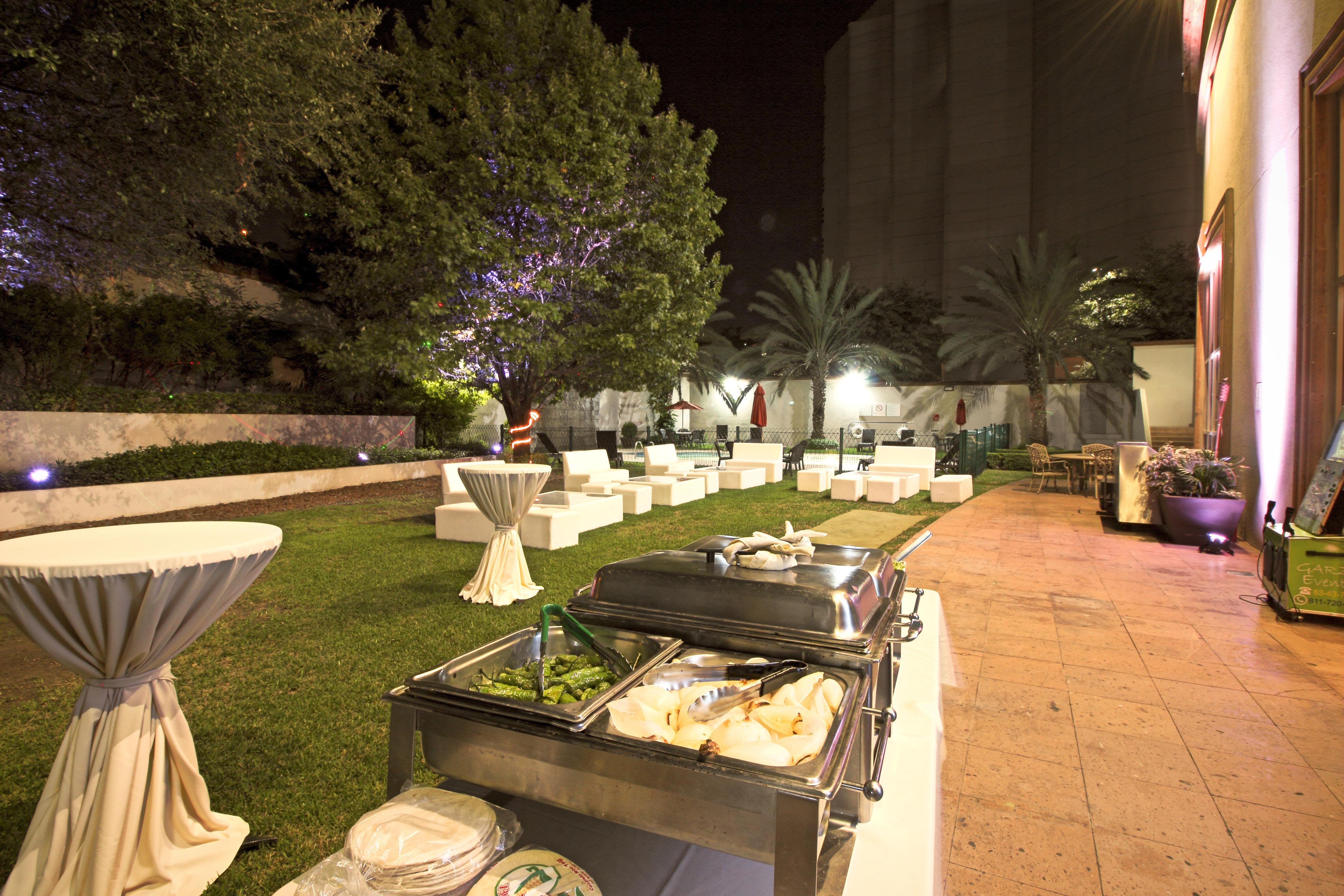 Holiday Inn Monterrey Valle By Ihg San Pedro Garza Garcia Экстерьер фото