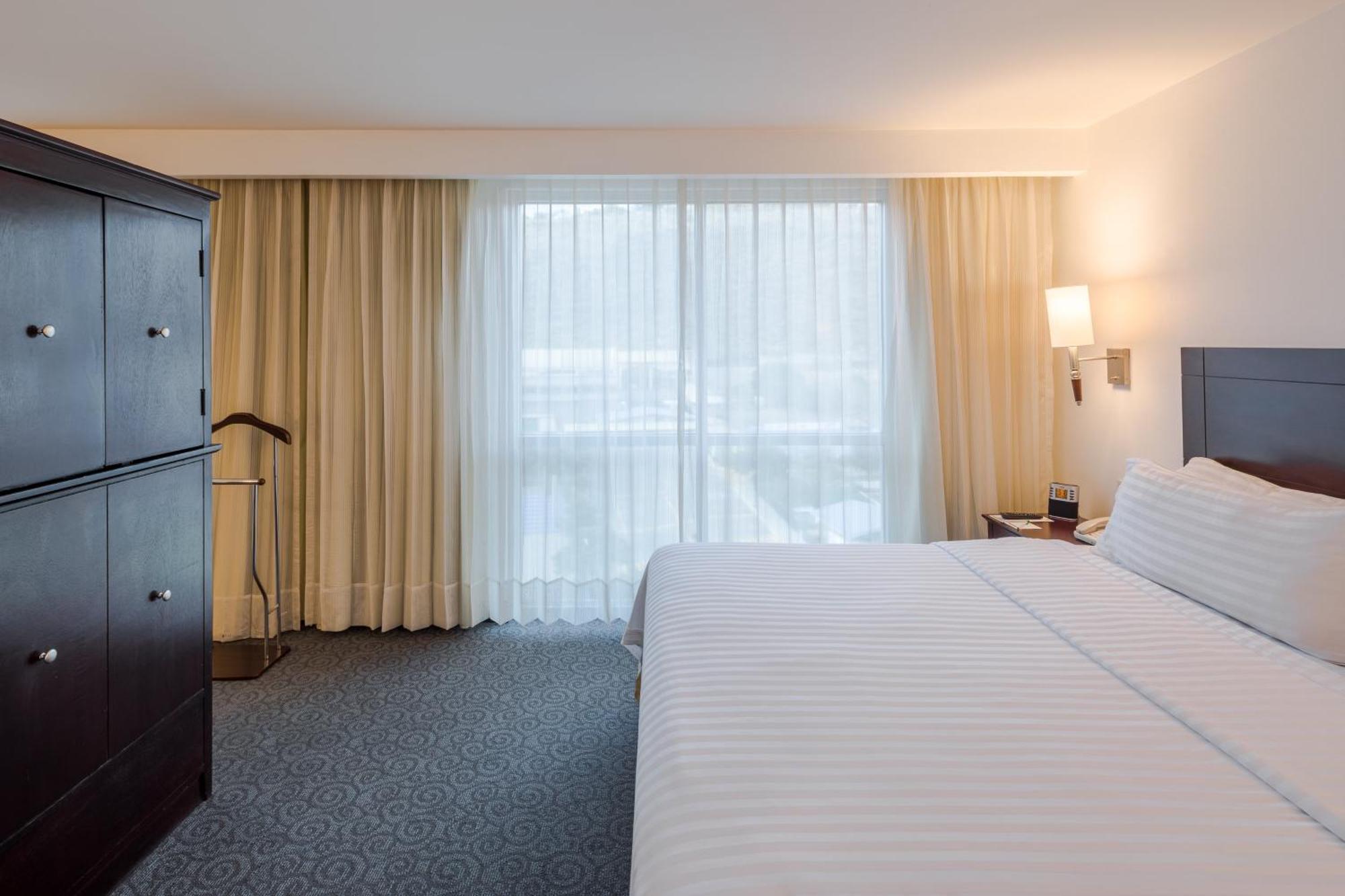 Holiday Inn Monterrey Valle By Ihg San Pedro Garza Garcia Экстерьер фото